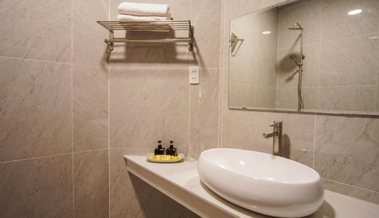 Artmio Hotel Apartment Вунг Тау Екстериор снимка